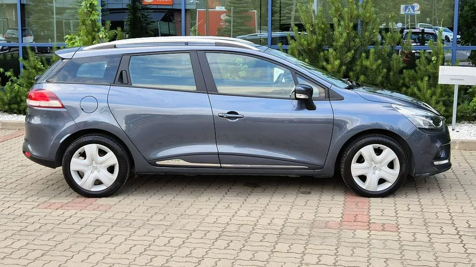 RENAULT Clio -