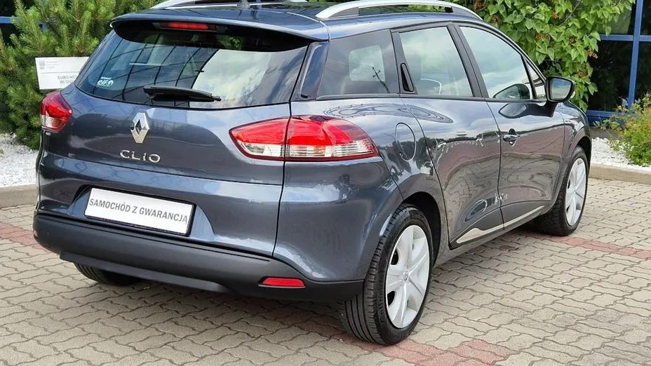 RENAULT Clio -