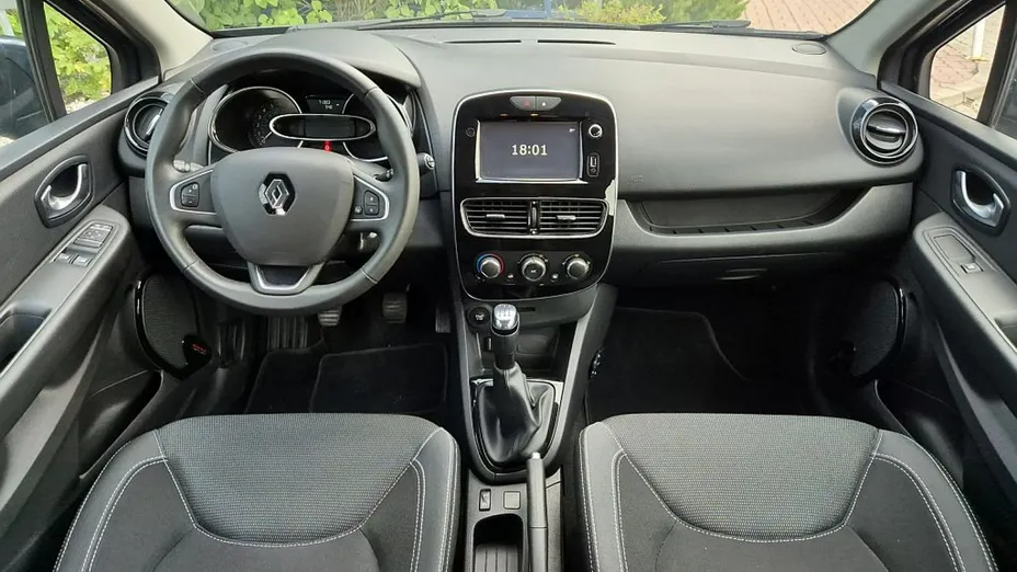 RENAULT Clio -