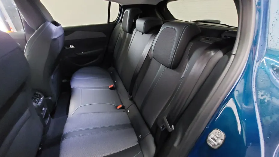 PEUGEOT 308 -