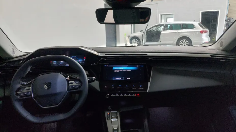 PEUGEOT 308 -