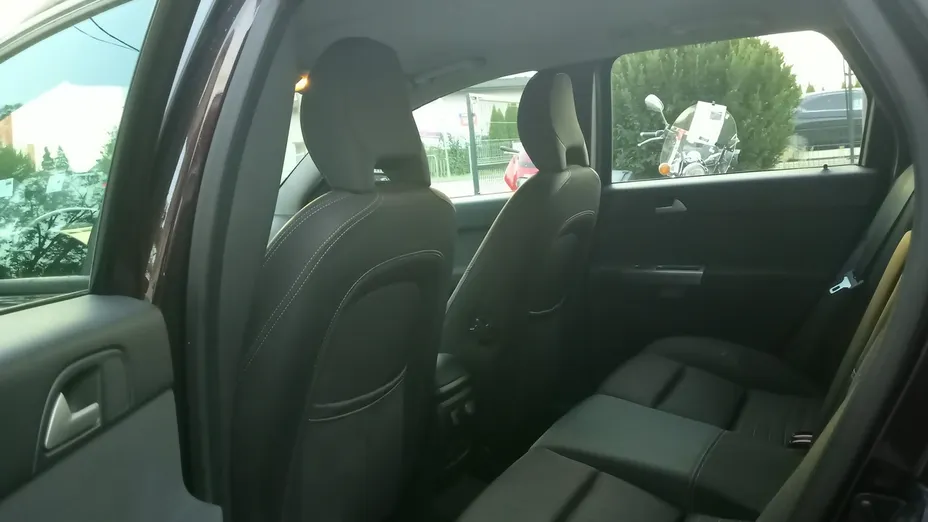 VOLVO V50 -