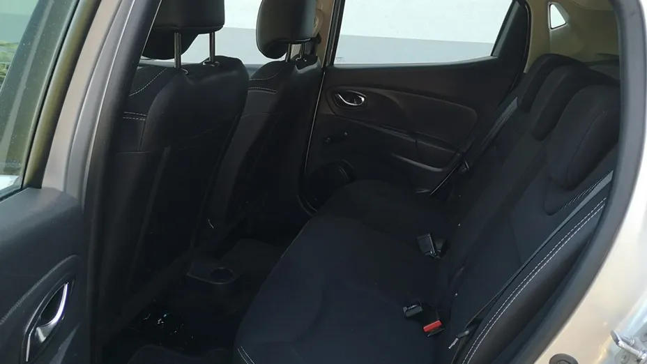 RENAULT Clio -