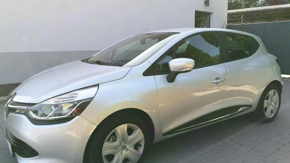 RENAULT Clio -