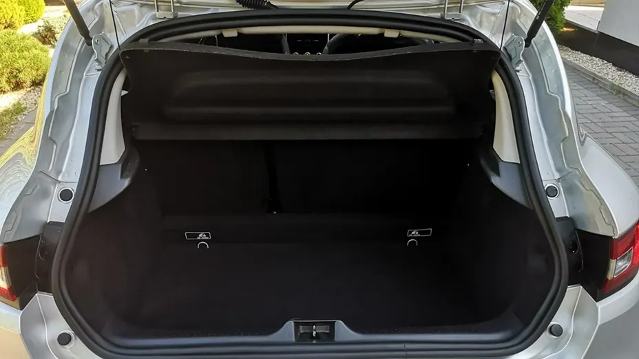 RENAULT Clio -