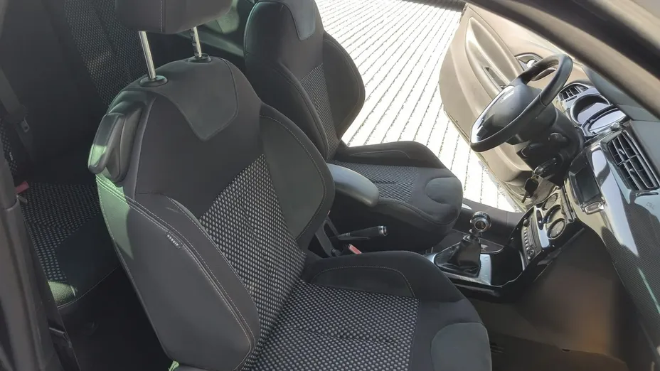 CITROEN DS3 -