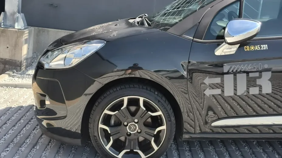 CITROEN DS3 -