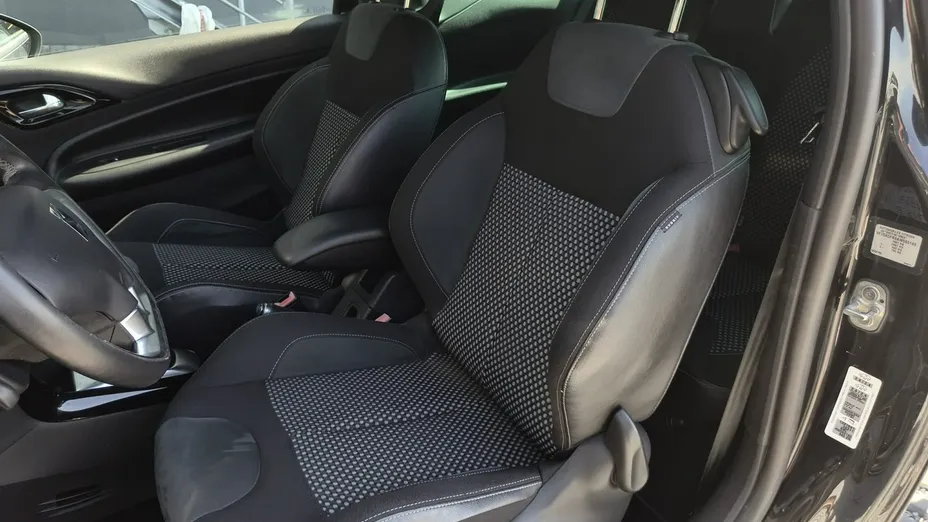 CITROEN DS3 -