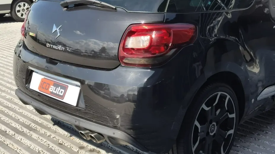 CITROEN DS3 -