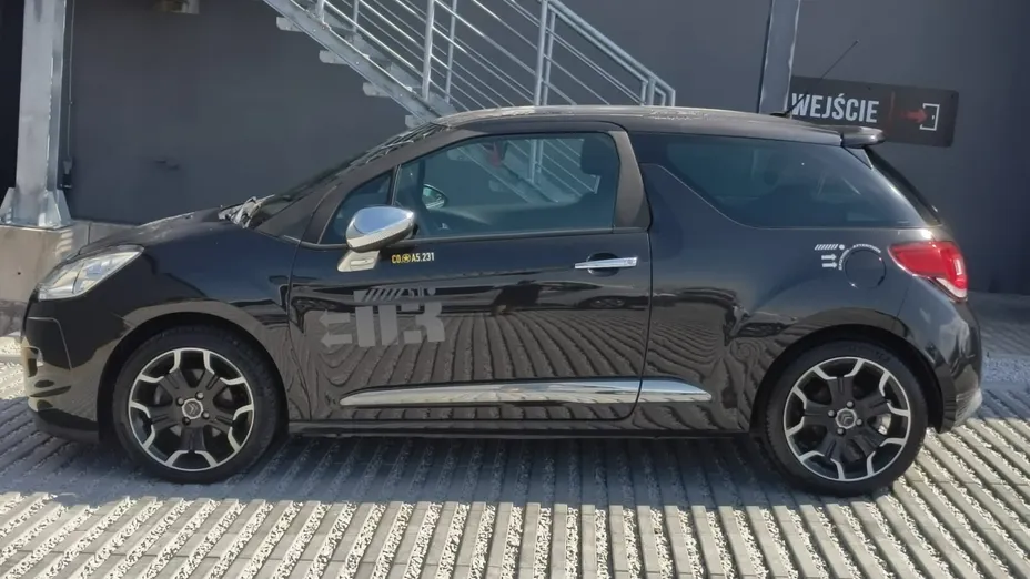 CITROEN DS3 -