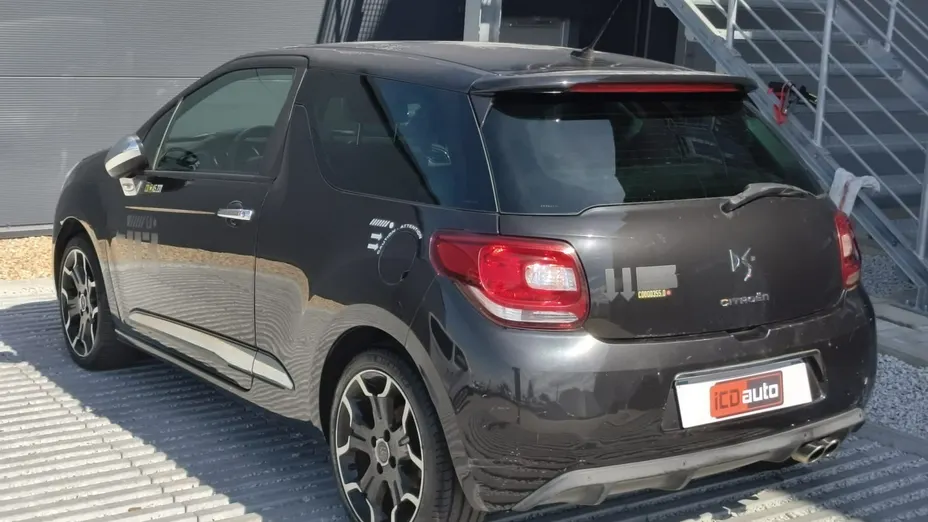 CITROEN DS3 -