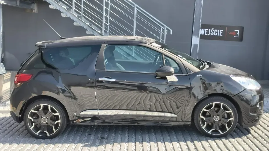 CITROEN DS3 -