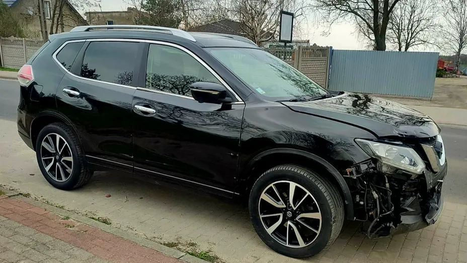 NISSAN X-Trail -