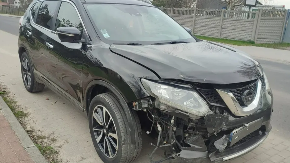 NISSAN X-Trail -