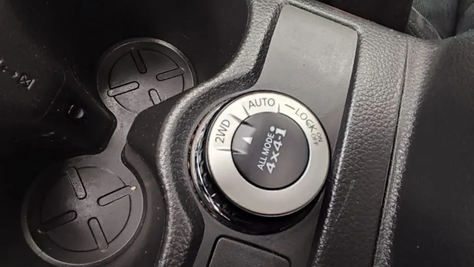 NISSAN X-Trail -