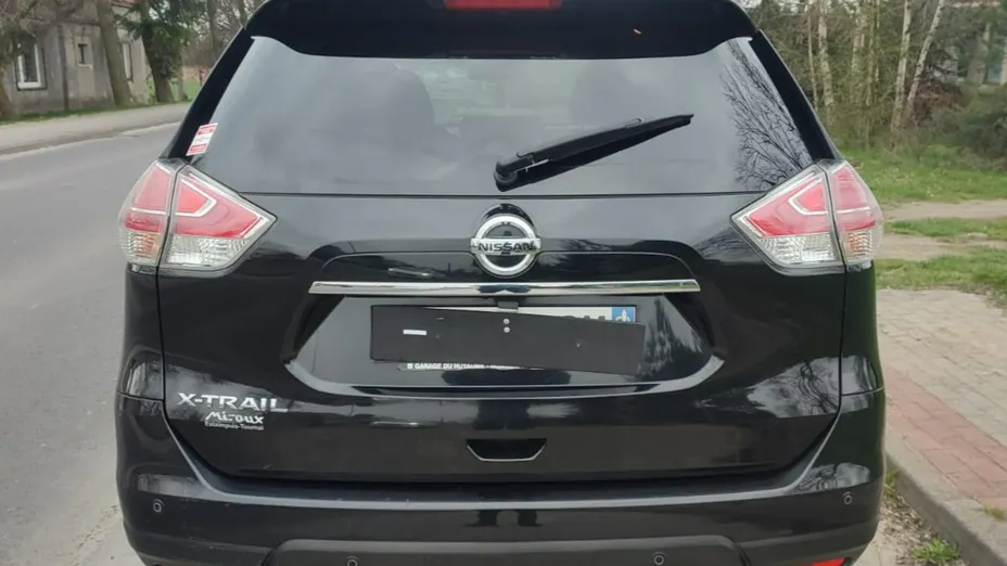 NISSAN X-Trail -