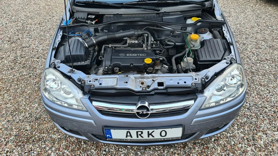 OPEL Corsa -