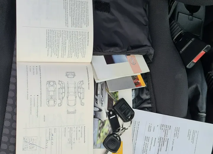 OPEL Corsa -