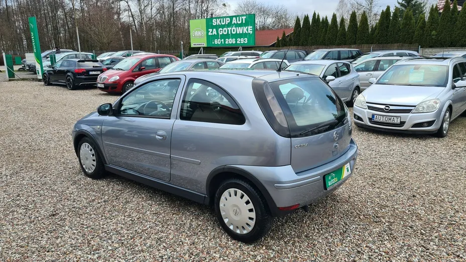 OPEL Corsa -