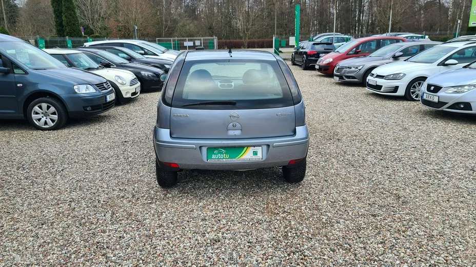 OPEL Corsa -