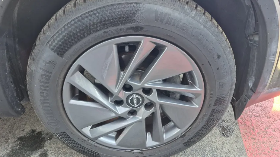 NISSAN Qashqai -