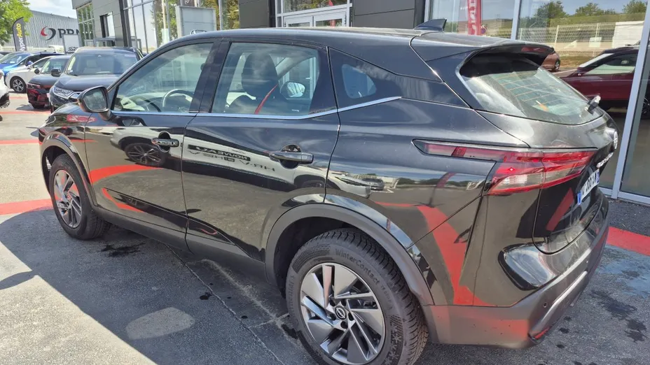 NISSAN Qashqai -