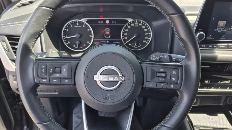 NISSAN Qashqai -