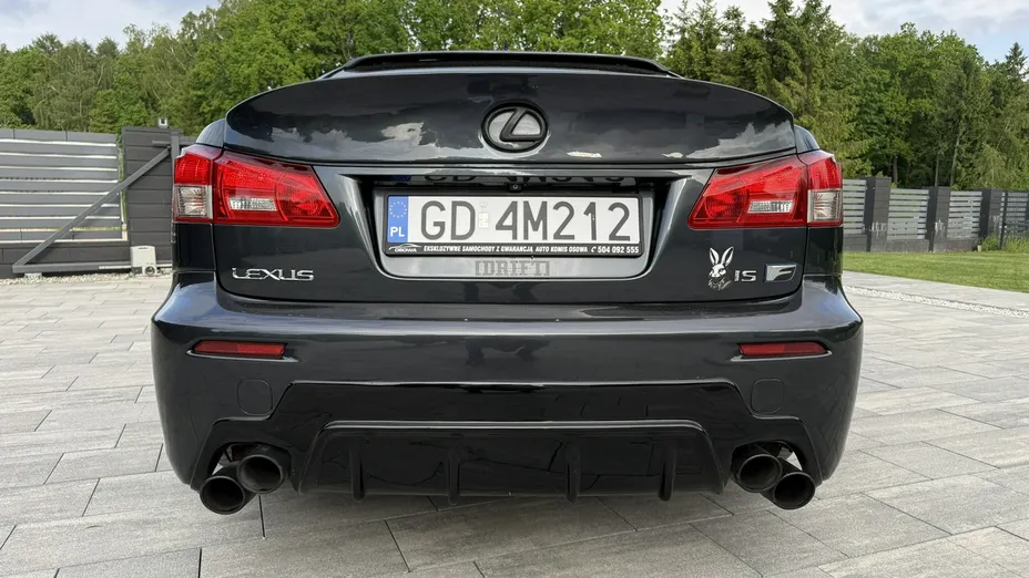LEXUS IS -