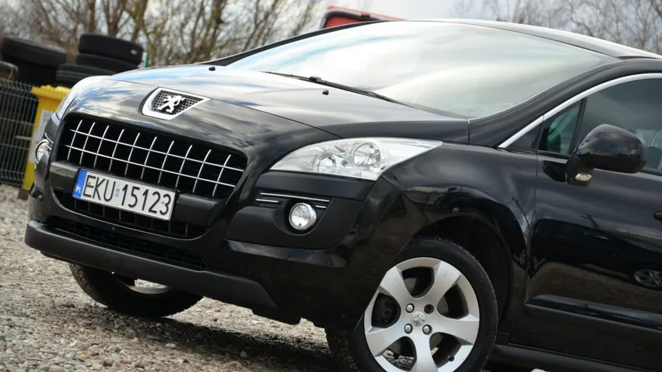 PEUGEOT 3008 -