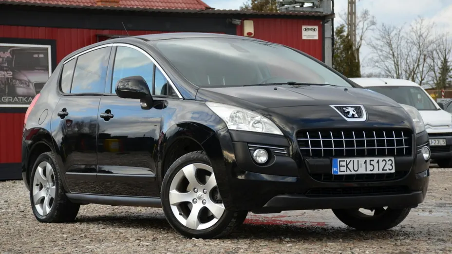 PEUGEOT 3008 -