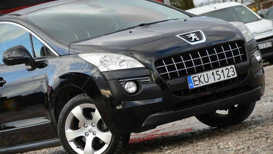 PEUGEOT 3008 -