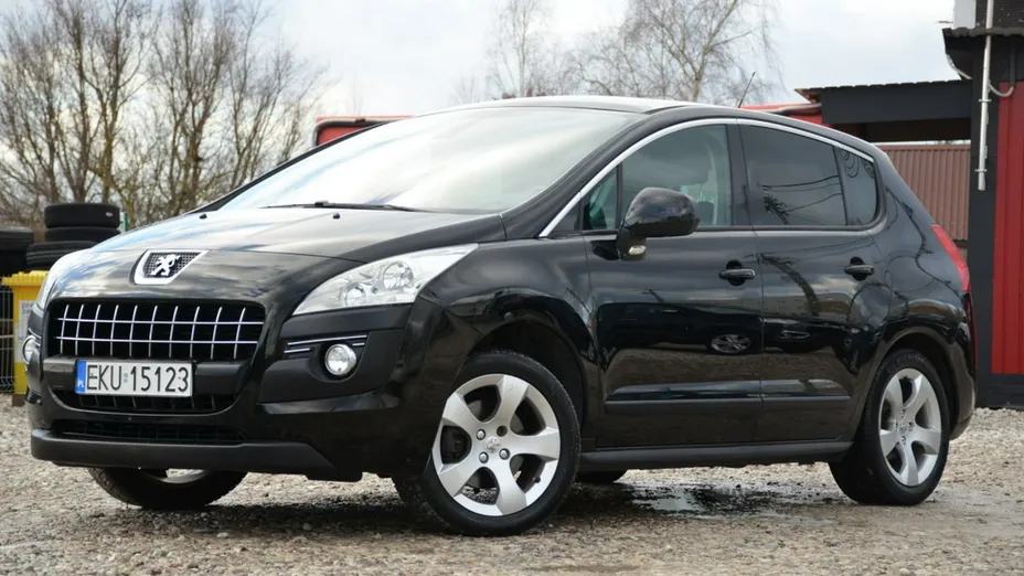 PEUGEOT 3008 -