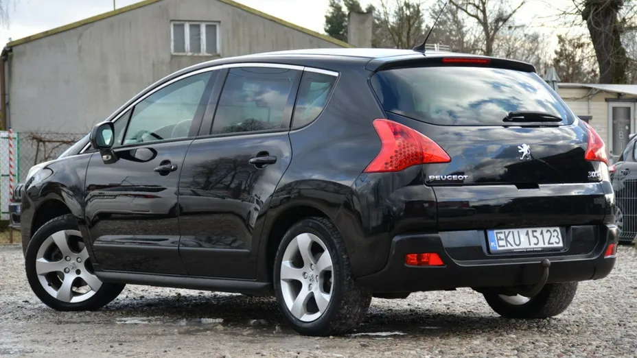 PEUGEOT 3008 -