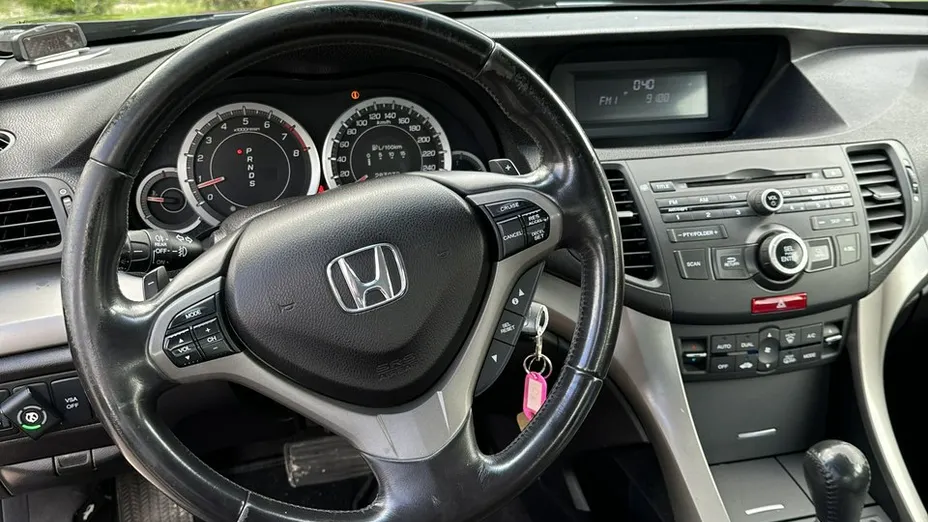 HONDA Accord -