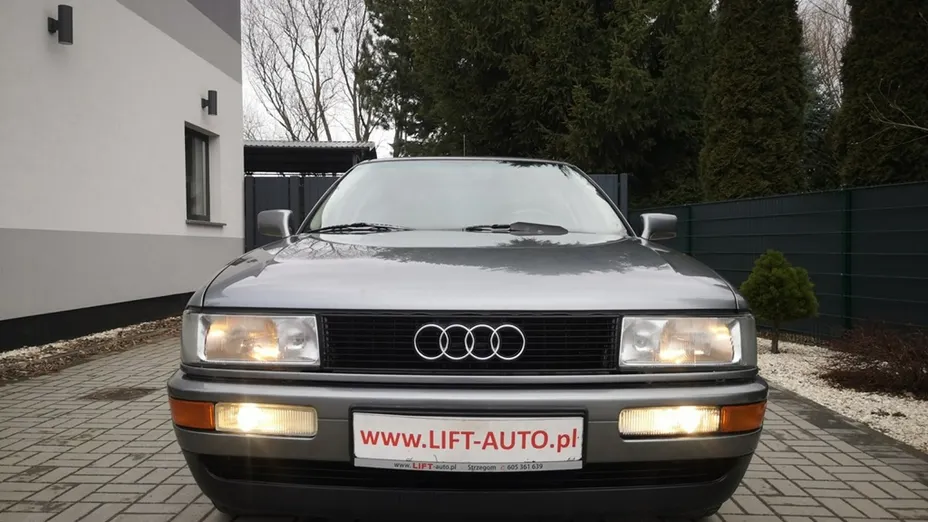 AUDI Coupe -
