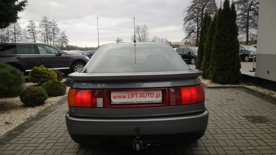 AUDI Coupe -