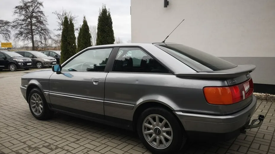 AUDI Coupe -