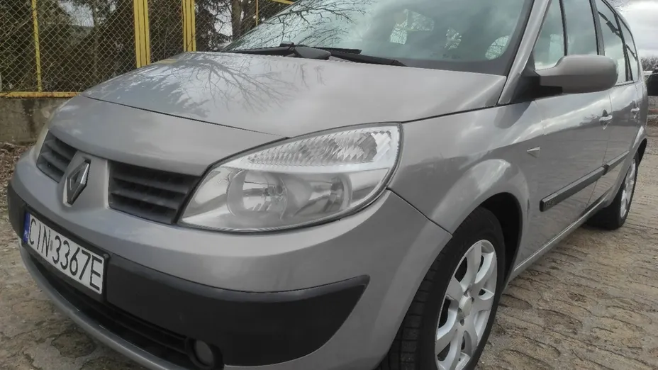 RENAULT Grand Scenic -