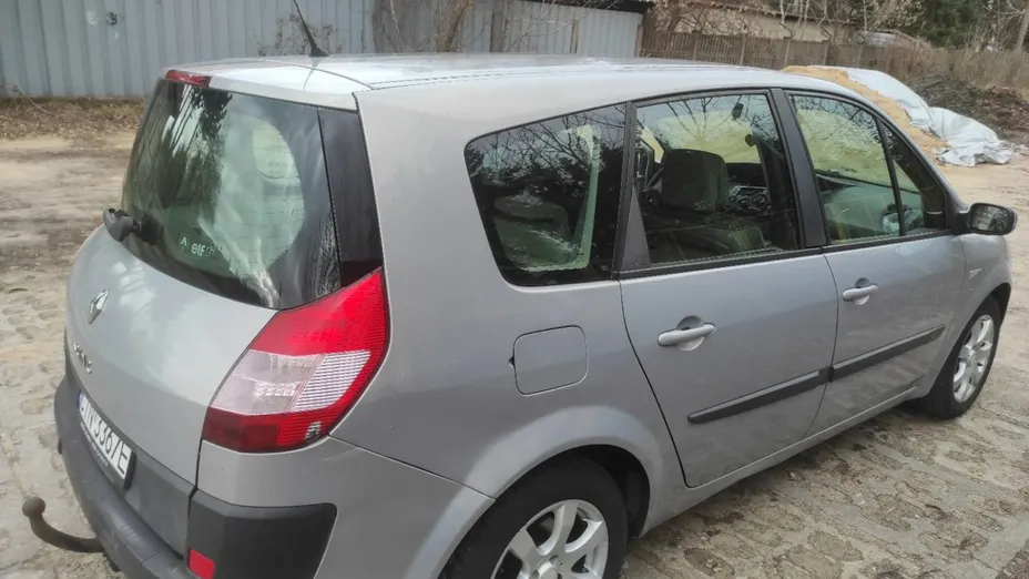 RENAULT Grand Scenic -