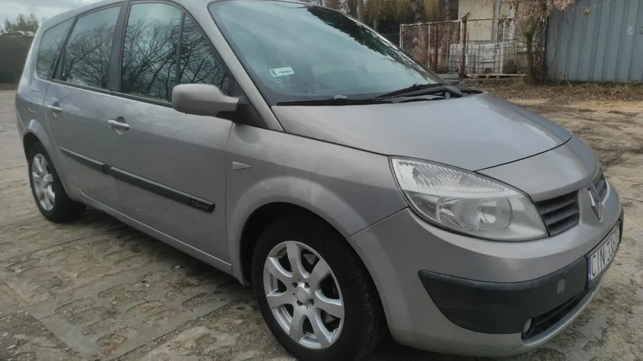 RENAULT Grand Scenic -