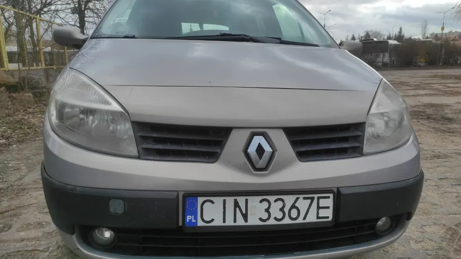 RENAULT Grand Scenic -