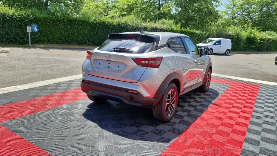 NISSAN Juke -