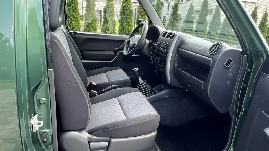 SUZUKI Jimny -