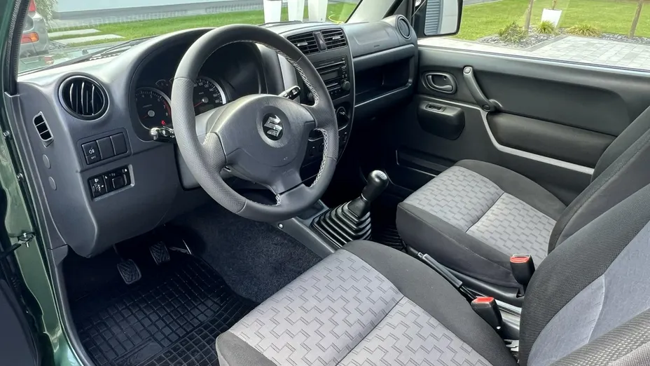 SUZUKI Jimny -