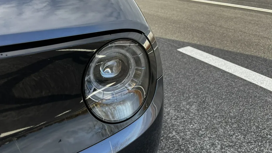 HONDA e -