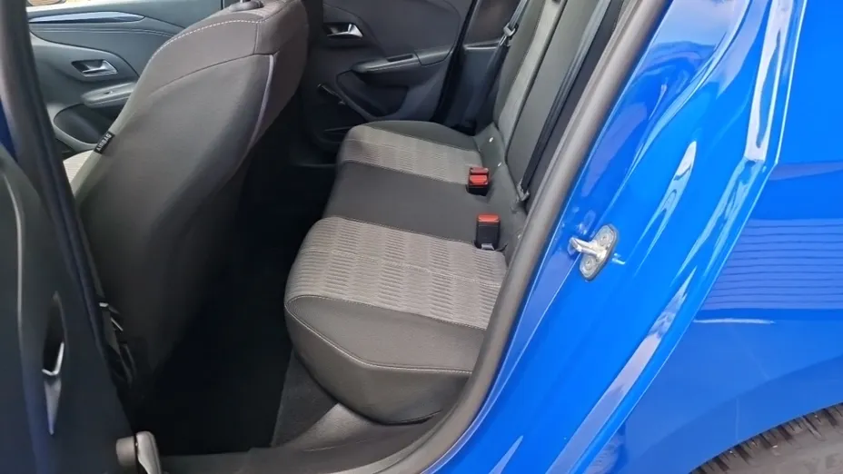 OPEL Corsa -