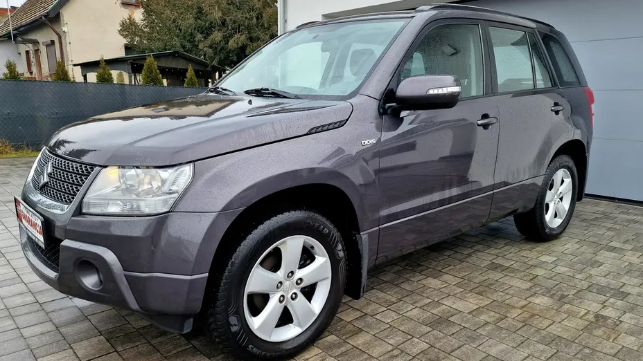 SUZUKI Grand Vitara -