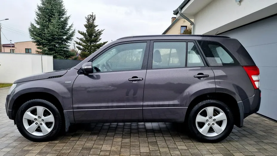 SUZUKI Grand Vitara -