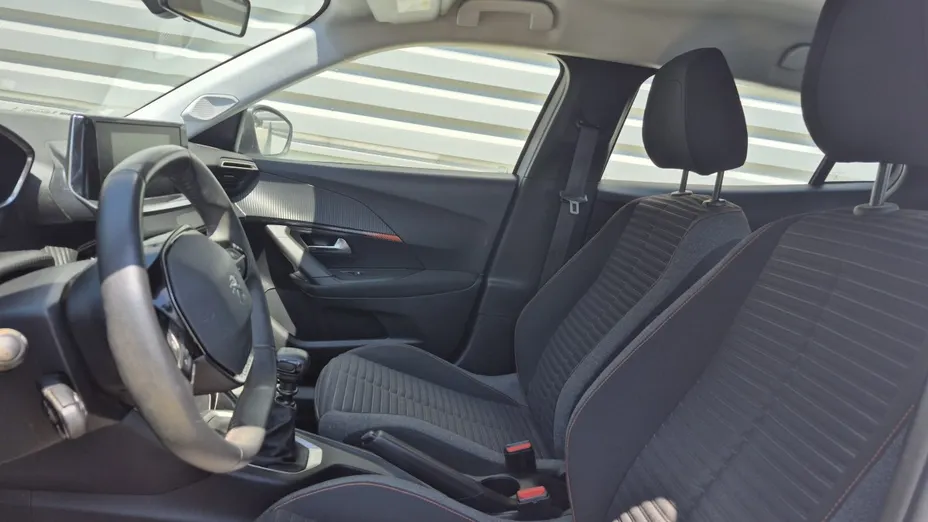 PEUGEOT 2008 -