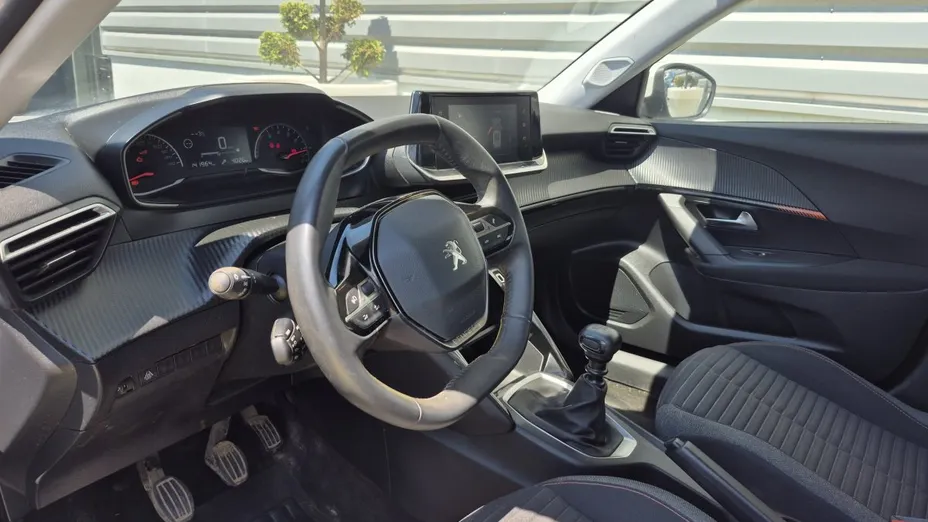 PEUGEOT 2008 -